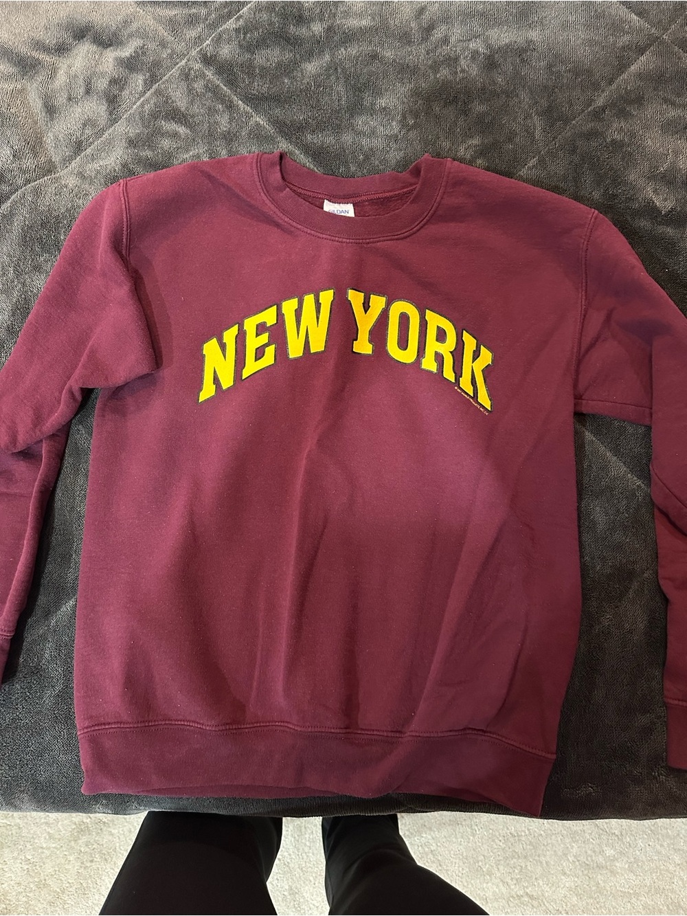 Maroon "New York" Crewneck Sweatshirt - Classic Collegiate Style
